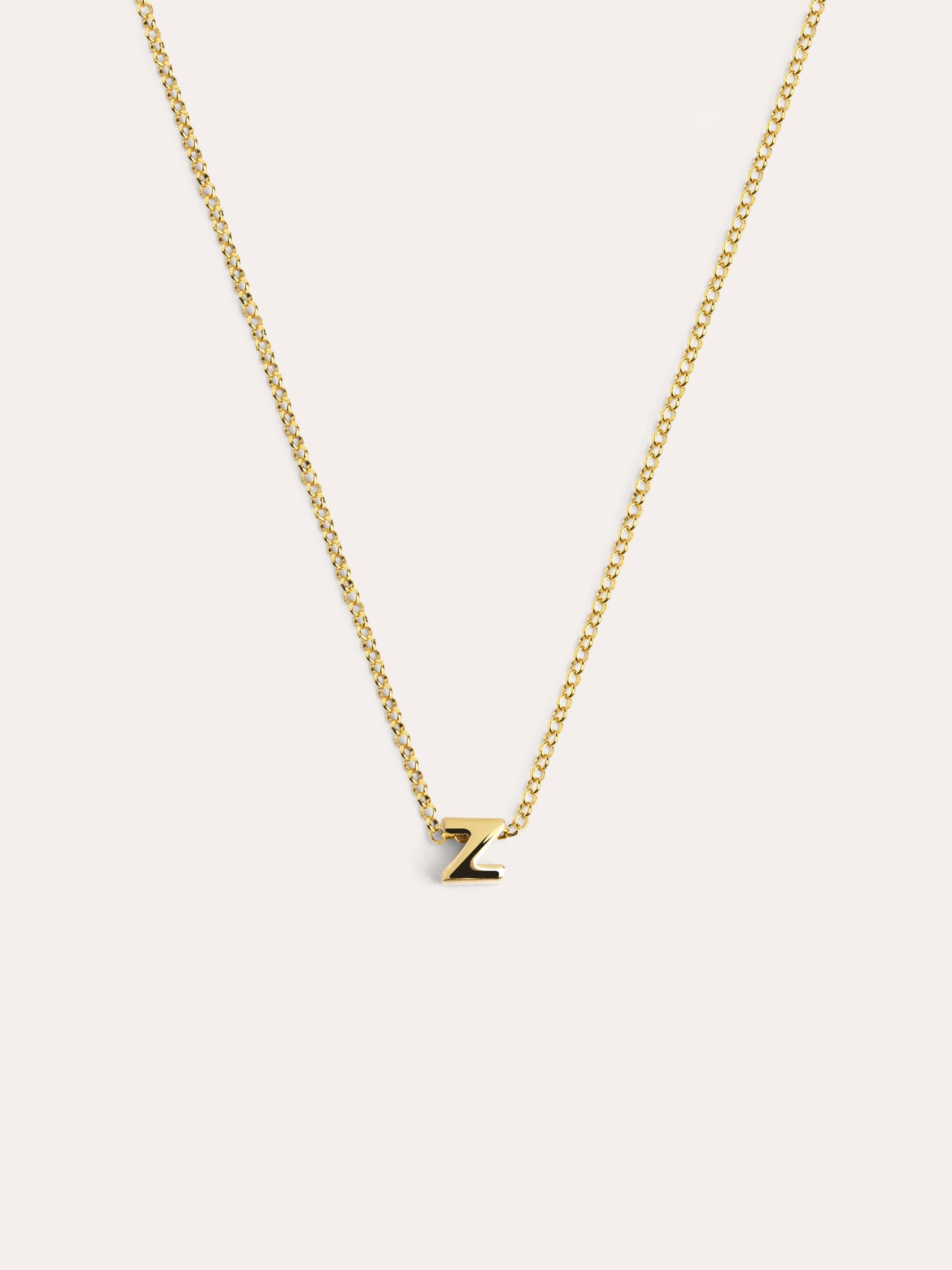 Gouden ketting met gepersonaliseerd initiaal