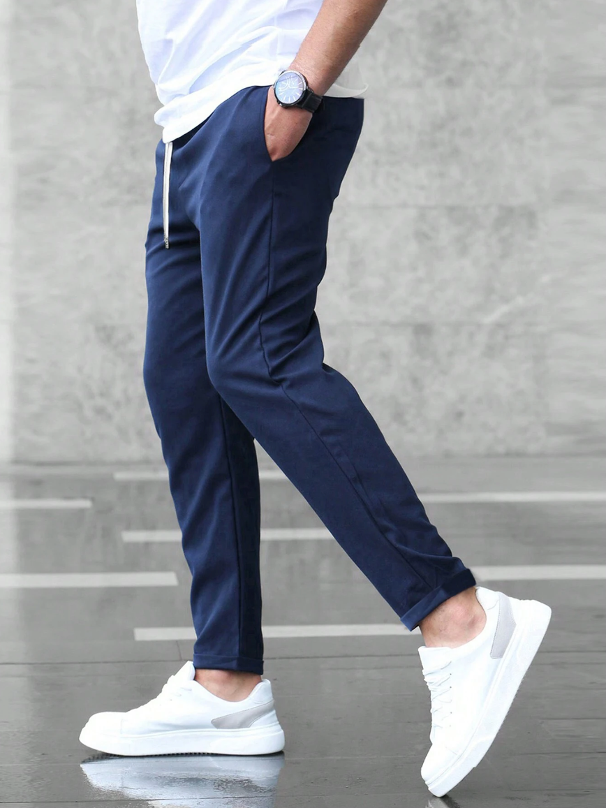 Pantalon met hoge taille en verstelbaar koord