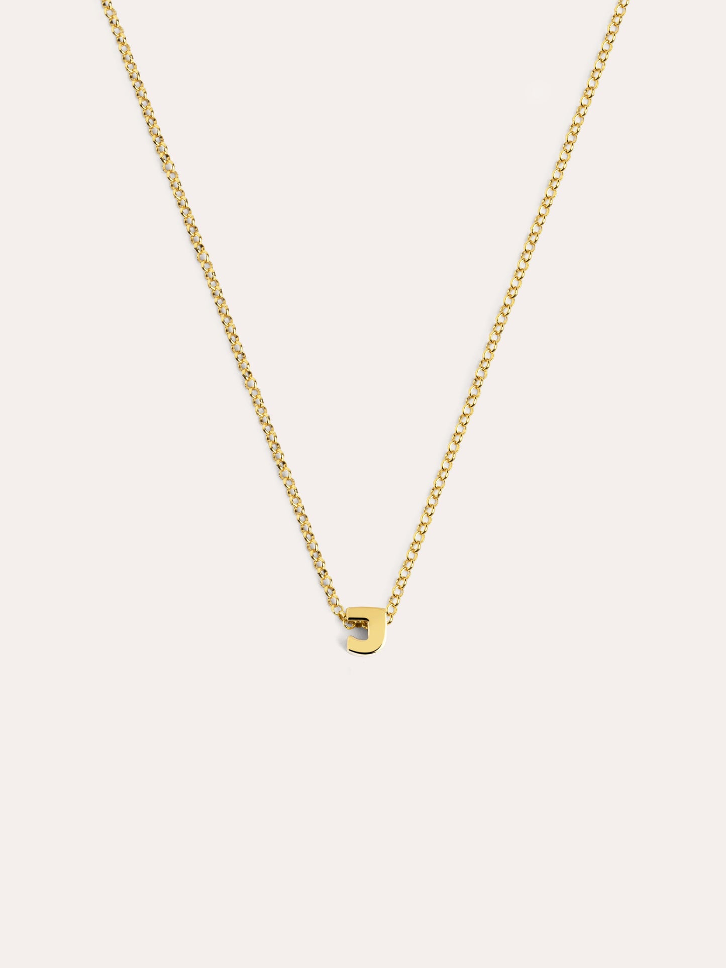 Gouden ketting met gepersonaliseerd initiaal