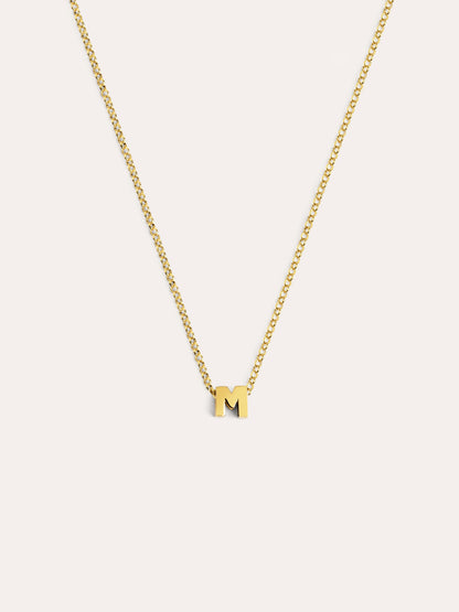 Gouden ketting met gepersonaliseerd initiaal