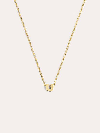 Gouden ketting met gepersonaliseerd initiaal