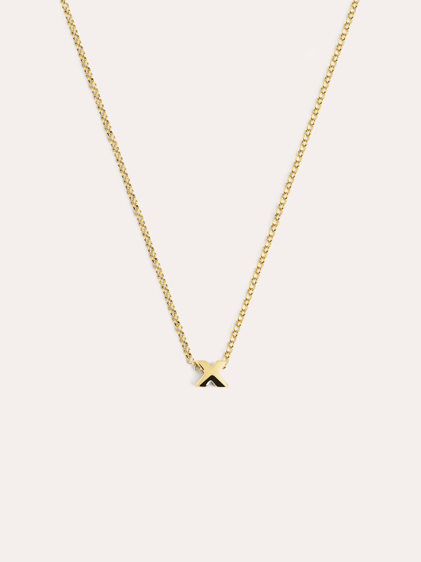 Gouden ketting met gepersonaliseerd initiaal